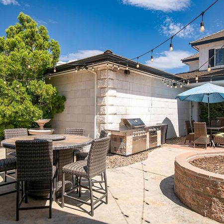 Grand Contento By Avantstay Extraordinary Estate W Pool Hot Tub Movie Room テメキュラ エクステリア 写真