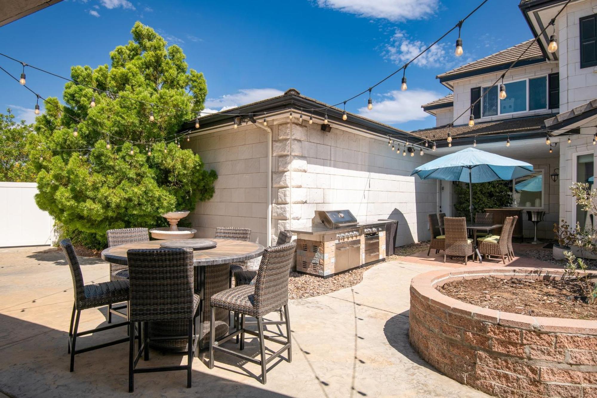 Grand Contento By Avantstay Extraordinary Estate W Pool Hot Tub Movie Room テメキュラ エクステリア 写真