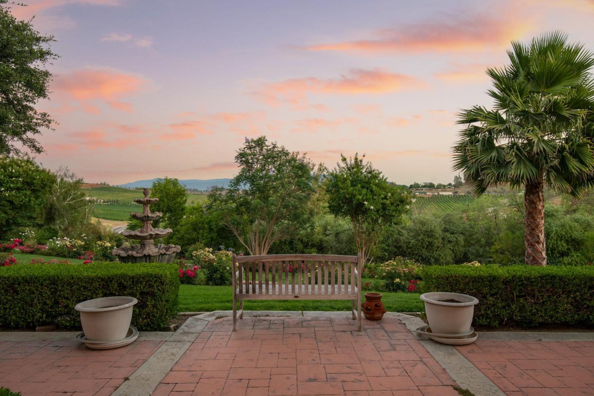 Grand Contento By Avantstay Extraordinary Estate W Pool Hot Tub Movie Room テメキュラ エクステリア 写真